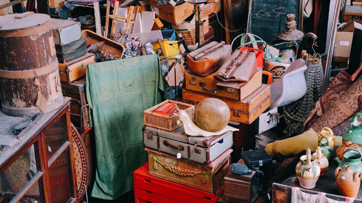 尼斯的一家旧物收藏店,满满的复古感呢
