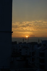 208074