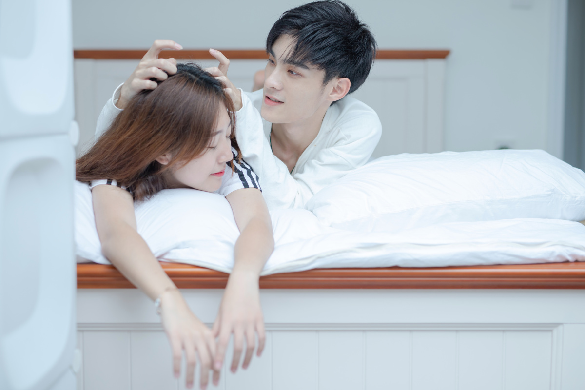 甜甜美美幸福情侣