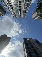 E6C5326E-D3FC-46C2-A0F6-CEB2FFEACECE/L0/001