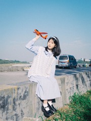 001