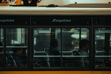 250984