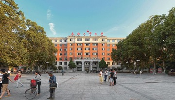 肥大定妆照_