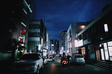 001