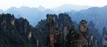 张家界一隅全景1.jpg