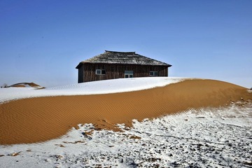 腾格里雪霁