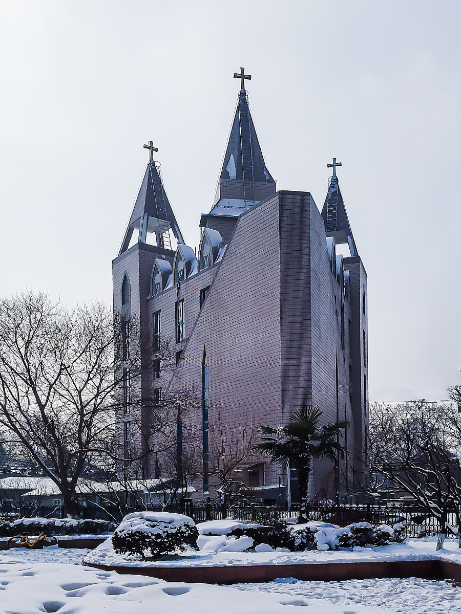 南京江苏路教堂雪景