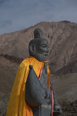 1000066032