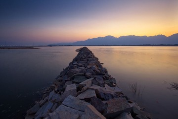 堤