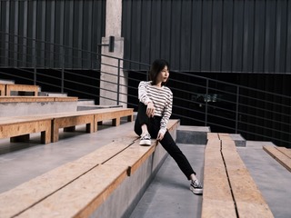 001