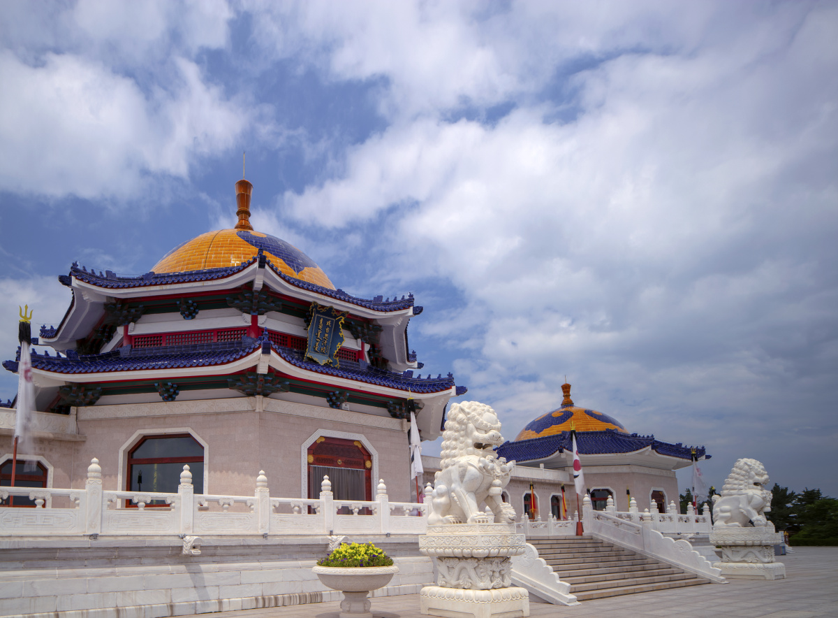 成吉思汗陵 - 内蒙古贝尔生态旅行社
