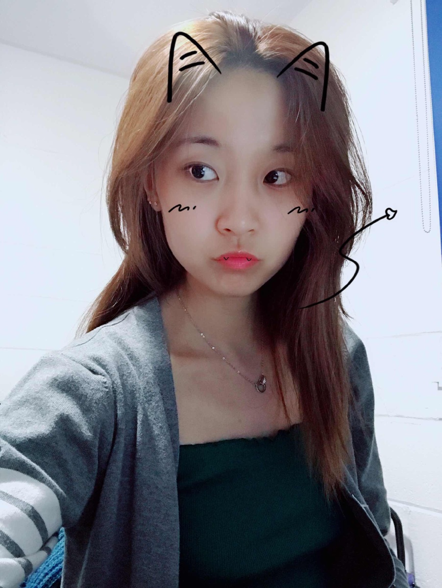 无聊自拍有人赞就是没人关注我