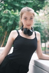 001