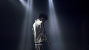 001