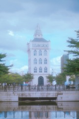 18763