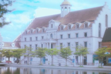 18768