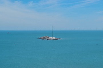 3166433