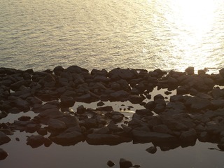 001