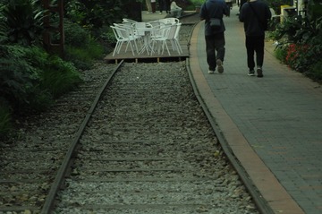 622307