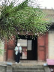001