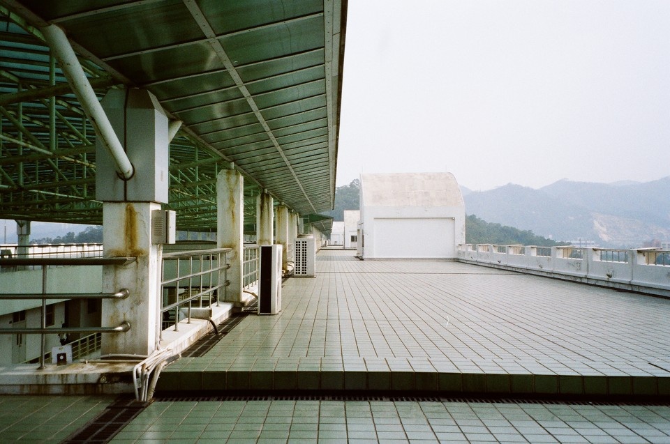 95440026 br /> 教学楼楼顶