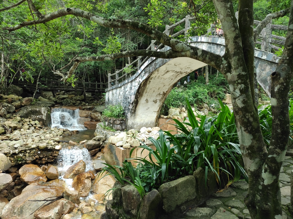 贺州姑婆山瀑布