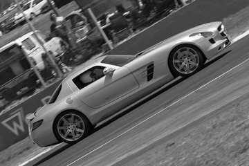 Mercedes SLS AMG