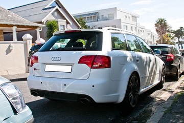 Audi RS4 B7 Avant Matt White