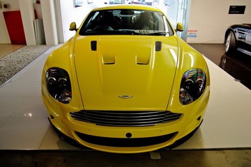 Aston Martin DBS