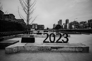001
