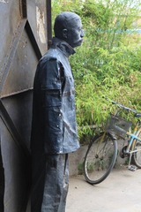 看门的人
