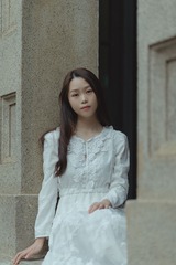 1880402