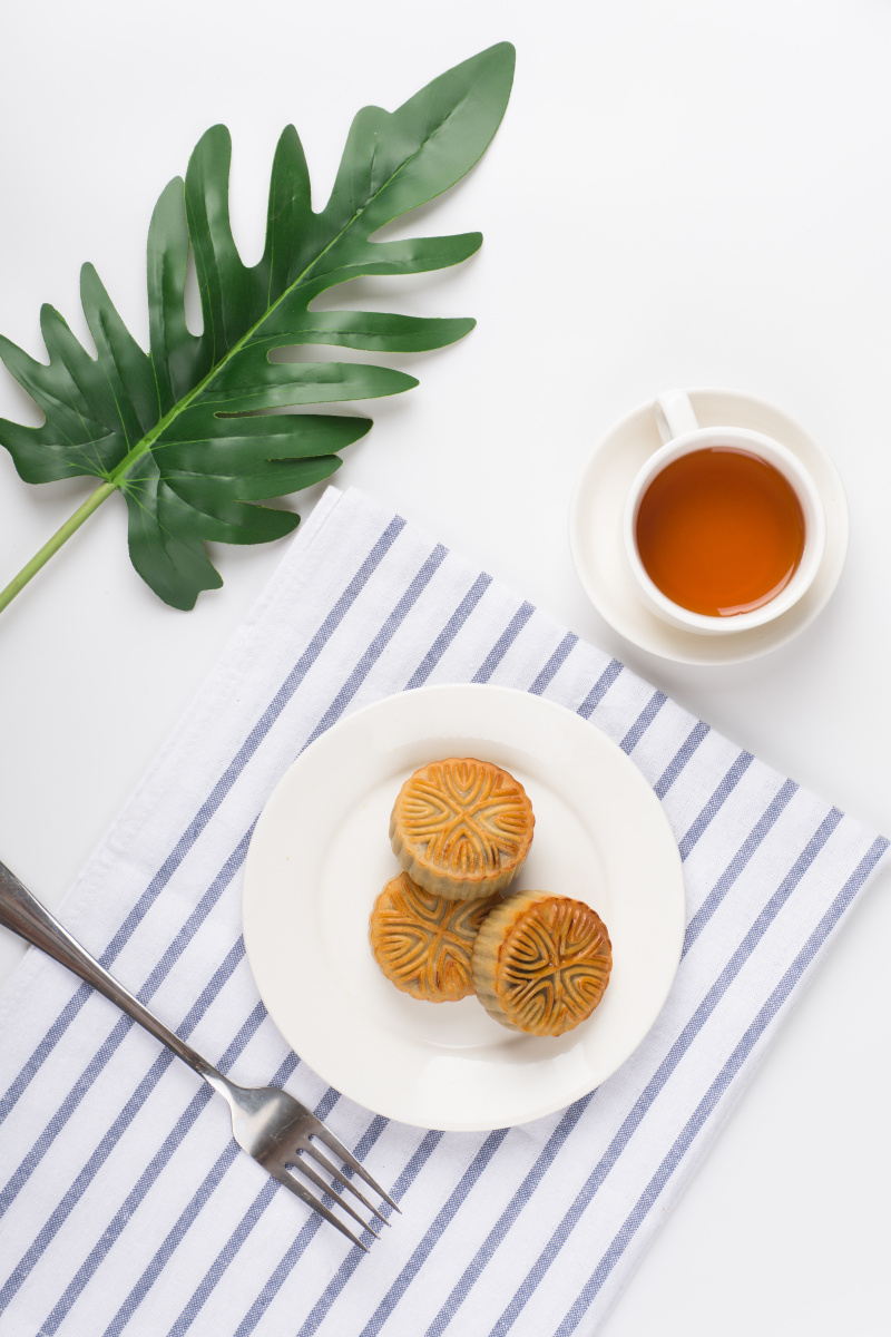中秋佳节月饼与茶