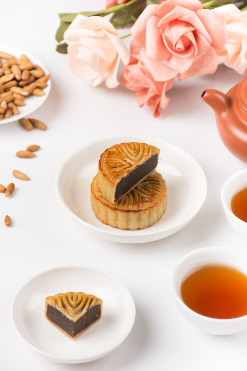 中秋佳节月饼与茶
