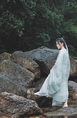 001