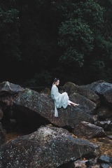 001