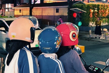 001