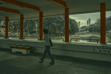 001