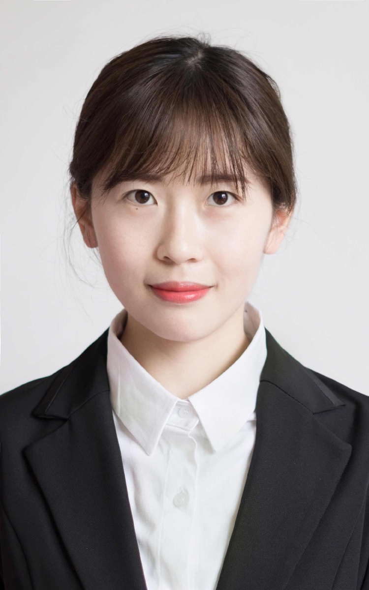 第一次自拍证件照