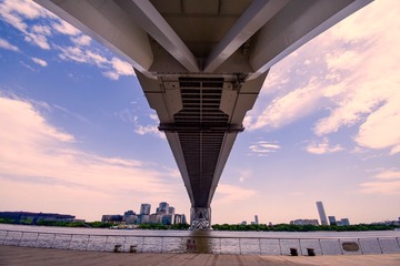 001