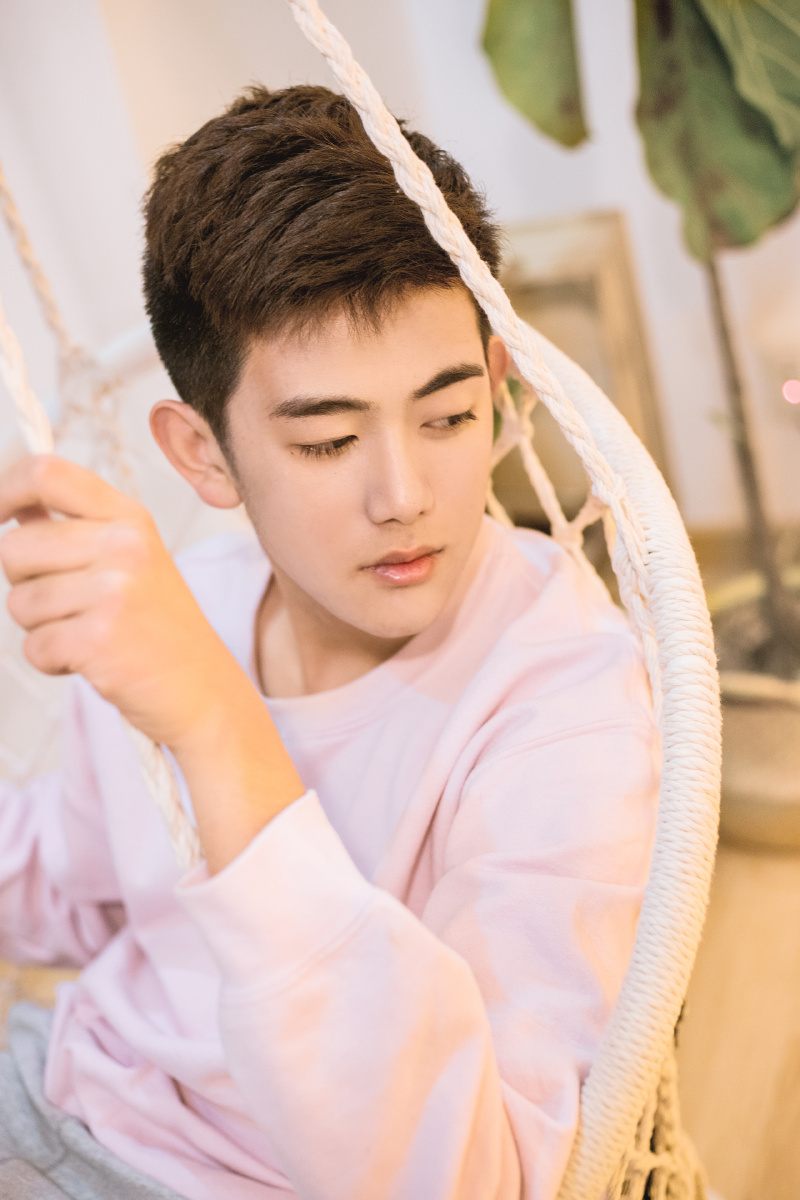 日系男孩