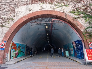 547401