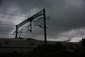 235077