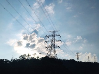 993859