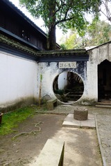 163457