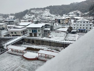 364058