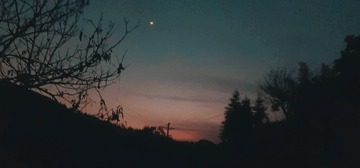 1102351