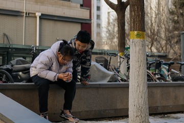 001