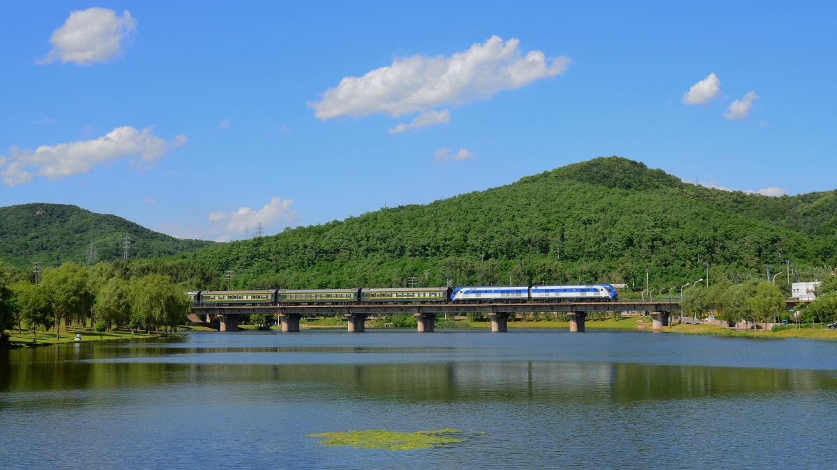 山区沈丹铁路k7591次
