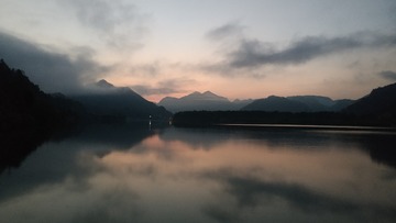 1368